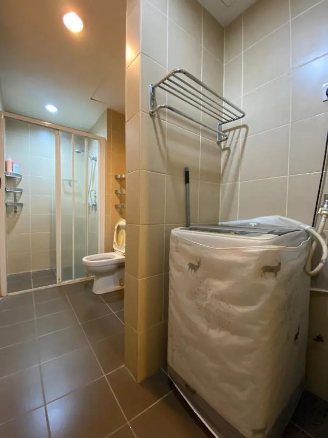 Spacious 3R,2R,Studio 5Min Walk To Time Square,Lalaport, Pool,Gym,Wifi Lägenhet Kuala Lumpur